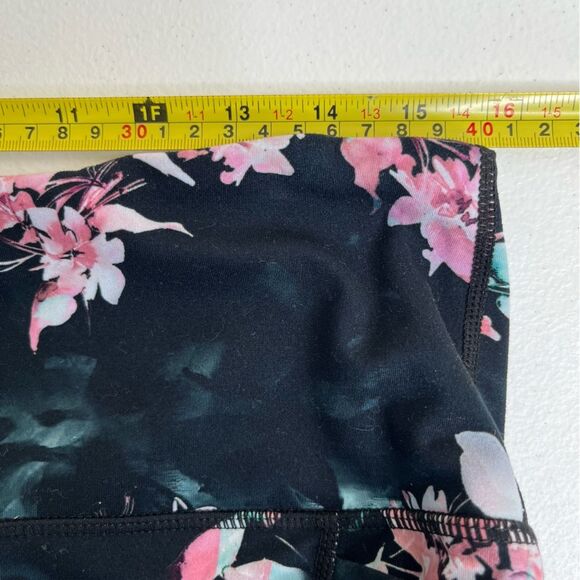 Gaiam Om Hiri Salutation High Waist Black Floral 7/8 Pockets Leggings Women XL - Picture 12 of 15